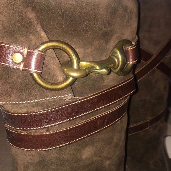 Boots - Picture 4 of 8